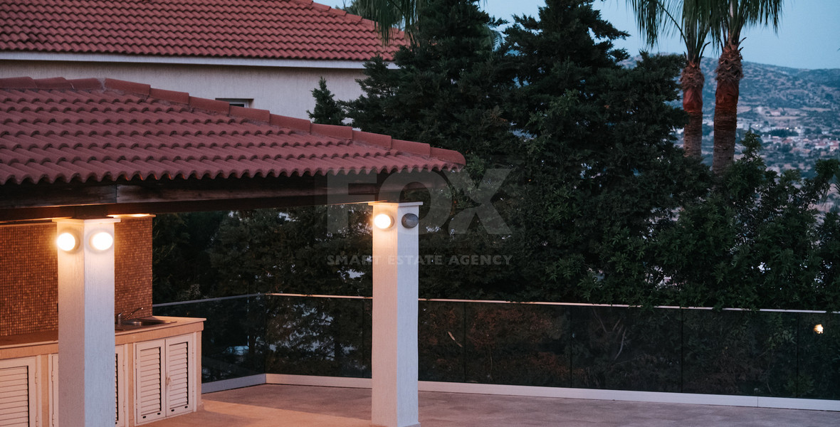 Exclusive Seven-Bedroom Luxury Villa for Rent in Germasogeia