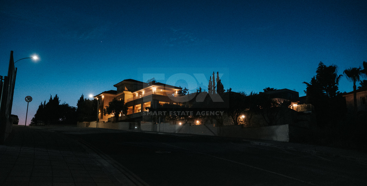 Exclusive Seven-Bedroom Luxury Villa for Rent in Germasogeia