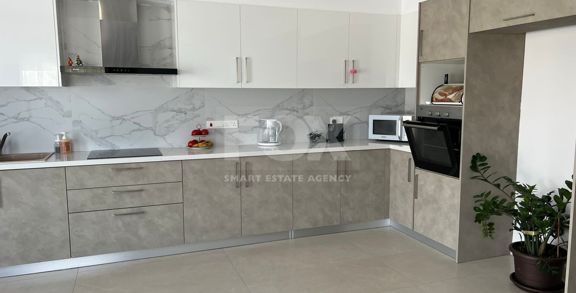 Four bedroom ground floor house in Pano Polemidia for rent , Limassol