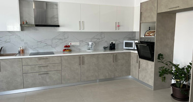 Four bedroom ground floor house in Pano Polemidia for rent , Limassol