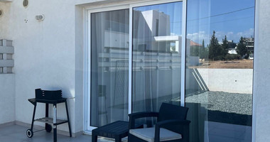 Four bedroom ground floor house in Pano Polemidia for rent , Limassol