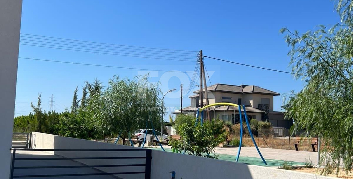 Four bedroom ground floor house in Pano Polemidia for rent , Limassol