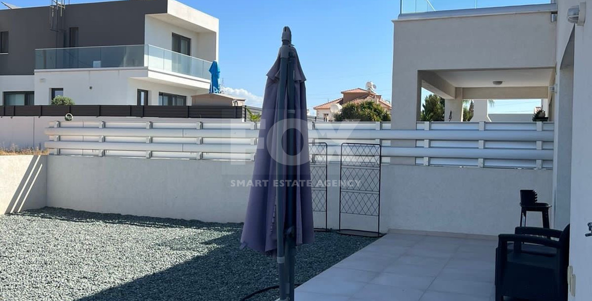 Four bedroom ground floor house in Pano Polemidia for rent , Limassol