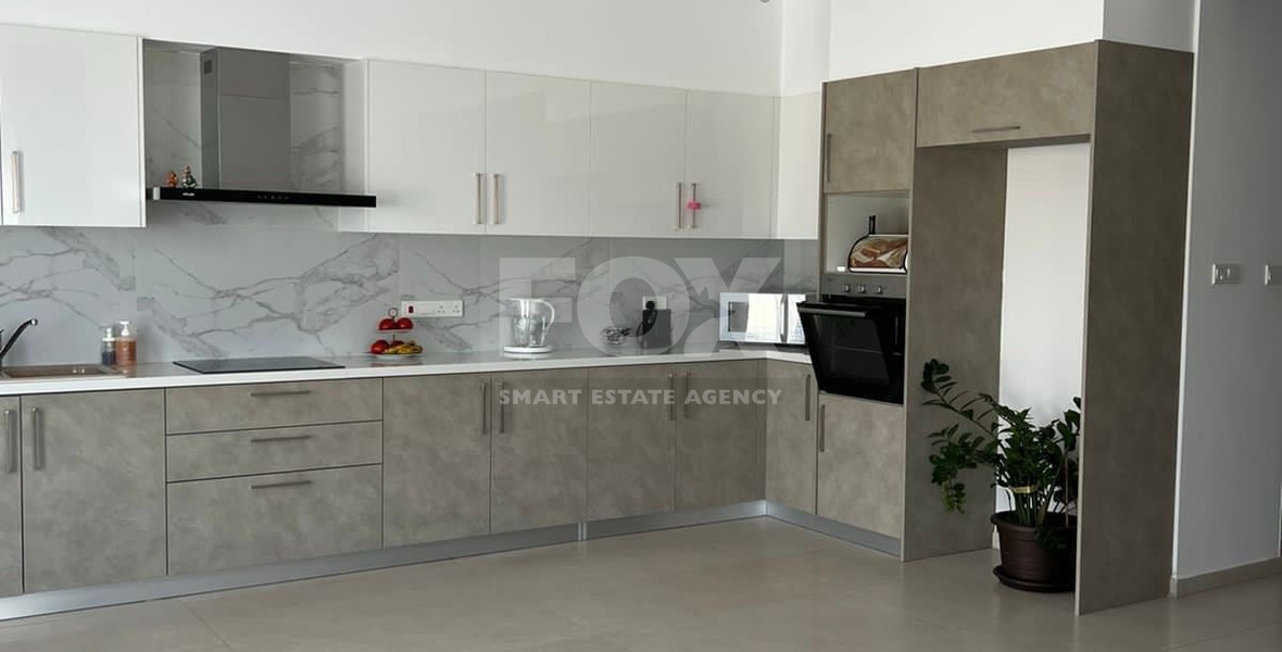 Four bedroom ground floor house in Pano Polemidia for rent , Limassol