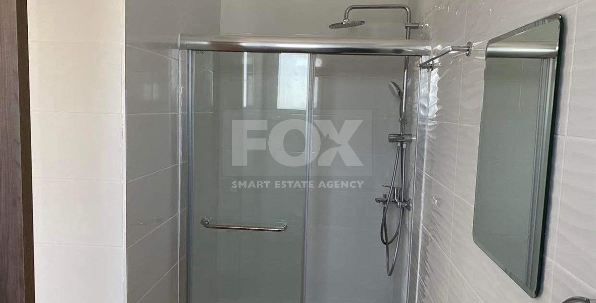 Four bedroom ground floor house in Pano Polemidia for rent , Limassol