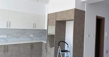 Four bedroom ground floor house in Pano Polemidia for rent , Limassol