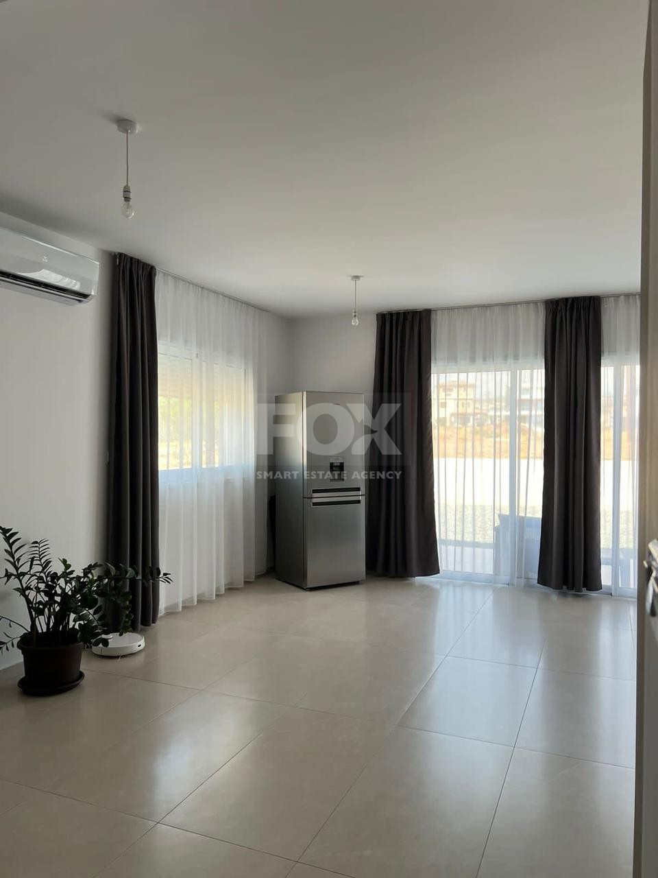 Four bedroom ground floor house in Pano Polemidia for rent , Limassol