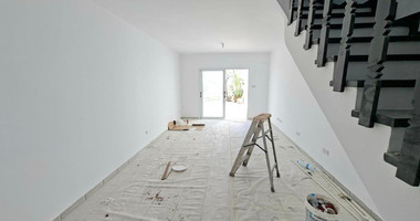 For sale : Two Bedroom Townhouse with Communal Pool Near Historic Paphos – Ideal Family Home or Investment