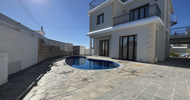 For Rent Modern Four Bedroom House in Pissouri with Sea View