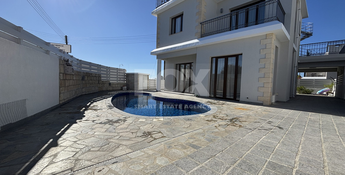 For Rent Modern Four Bedroom House in Pissouri with Sea View