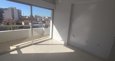 Office for rent in Agia Zoni, Limassol