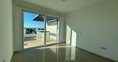 Stunning Penthouse in Pafos center for rent