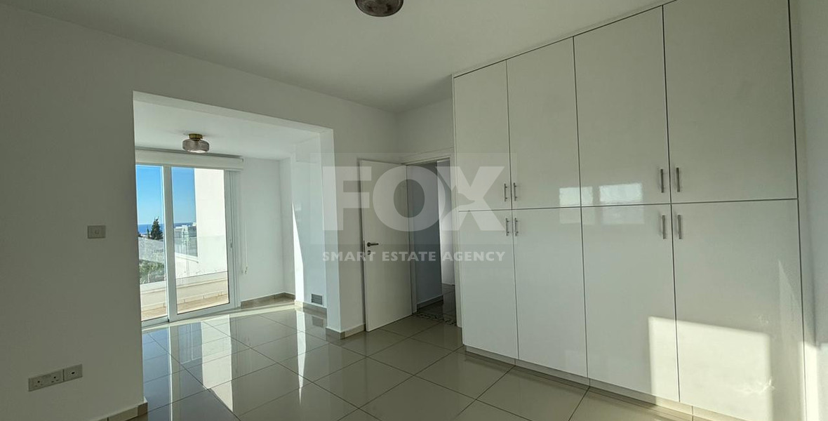 Stunning Penthouse in Pafos center for rent