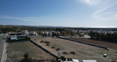 Three-Bedroom Mediterranean Villa in Paphos – Private Garden, Pool(optional) and Smart Features