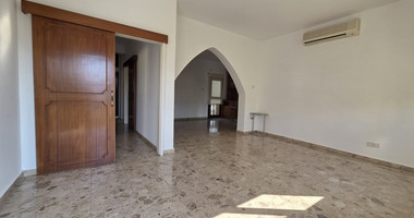 Three bedroom unfurnished upper house for rent in Agios Spyridonas