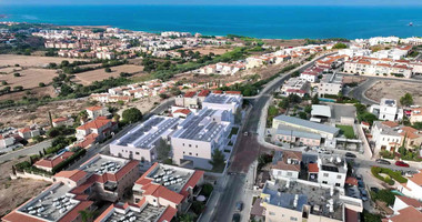 Contemporary three bedroom Apartment with Sea Views in Prime Coastal Location