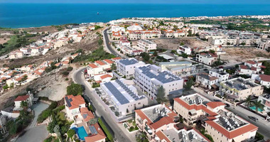 Contemporary three bedroom Apartment with Sea Views in Prime Coastal Location