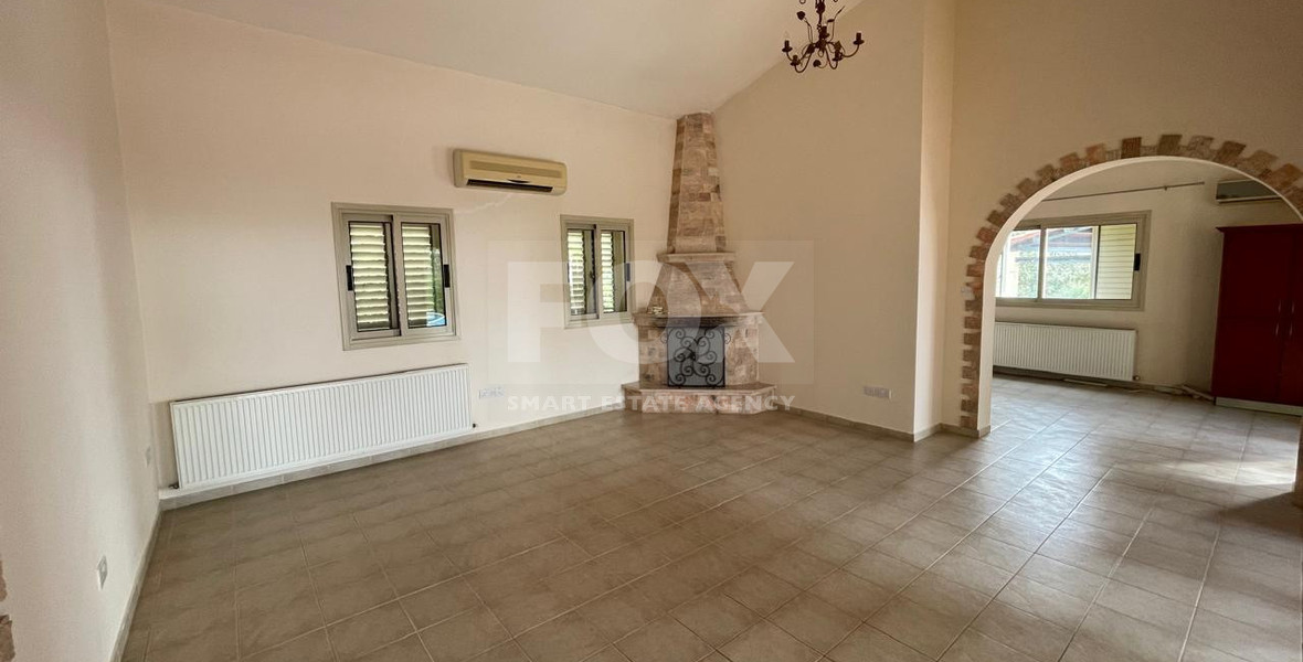 Spacious Sea View villa with private swimming pool for rent , in Mesogi , Paphos