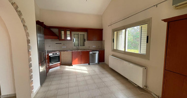 Spacious Sea View villa with private swimming pool for rent , in Mesogi , Paphos