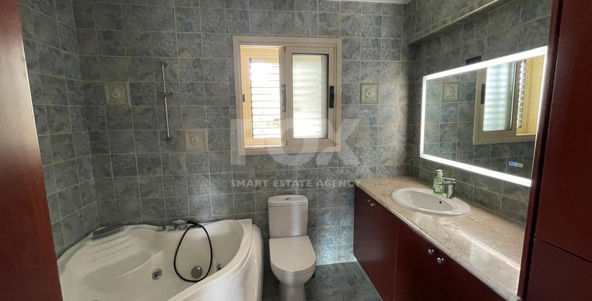 Spacious Sea View villa with private swimming pool for rent , in Mesogi , Paphos