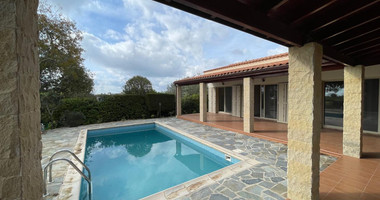 Spacious Sea View villa with private swimming pool for rent , in Mesogi , Paphos