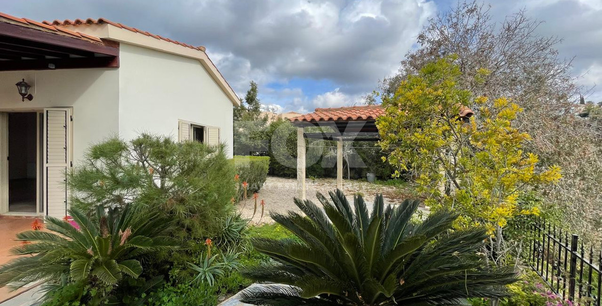 Spacious Sea View villa with private swimming pool for rent , in Mesogi , Paphos