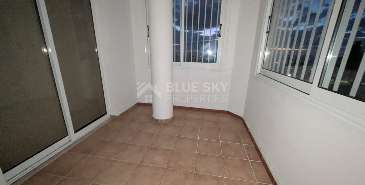 Fully Furnished Top Floor Apartment in Pafos, for rent