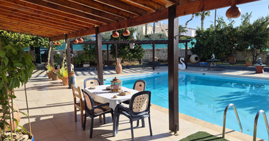 Modern  three Bedroom Apartment in Spacious Peyia Area, for rent