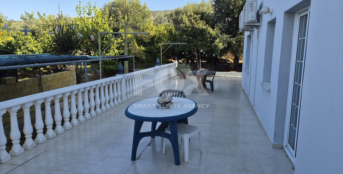 Modern  three Bedroom Apartment in Spacious Peyia Area, for rent