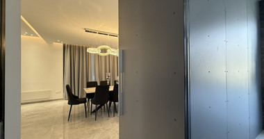 RENT LUXURY FURNISHED 4 BEDROOM BUNGALOW FULLY EQUIPPED THROUGHOUT WITH LARGE SWIMMING POOL AND BBQ AREAS.