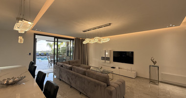 RENT LUXURY FURNISHED 4 BEDROOM BUNGALOW FULLY EQUIPPED THROUGHOUT WITH LARGE SWIMMING POOL AND BBQ AREAS.