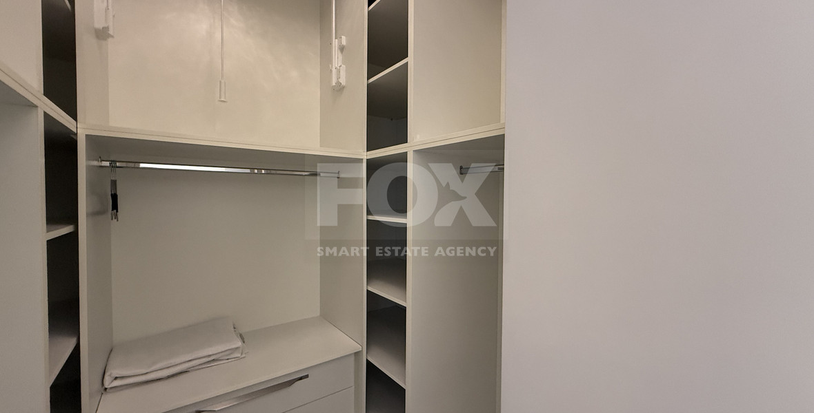 RENT LUXURY FURNISHED 4 BEDROOM BUNGALOW FULLY EQUIPPED THROUGHOUT WITH LARGE SWIMMING POOL AND BBQ AREAS.