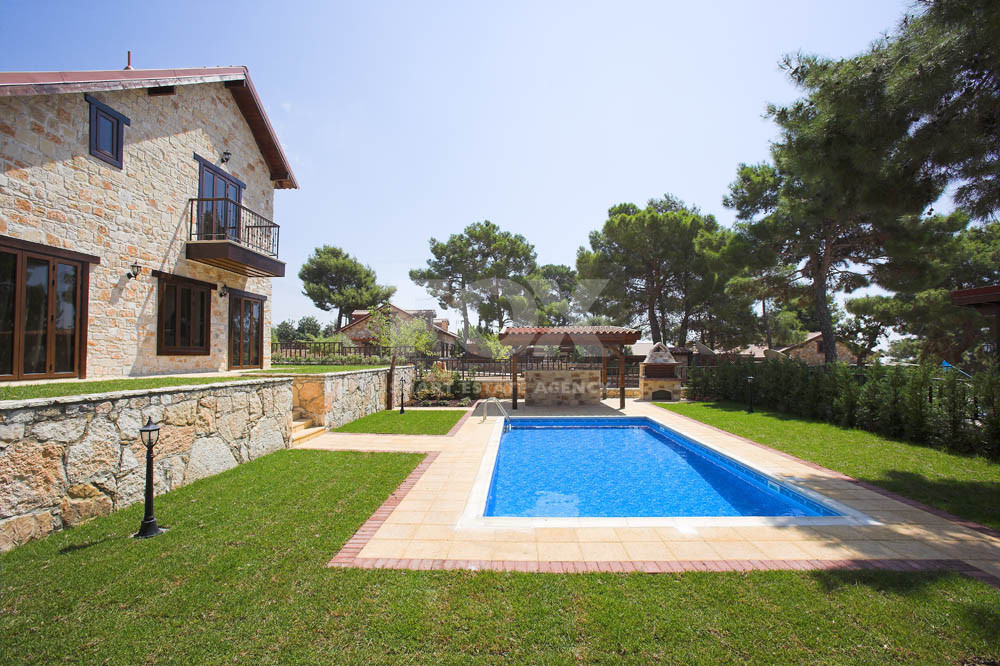 For sale Stunning Four-Bedroom Luxury House with Swimming Pool in Souni, Reduced 5% VAT