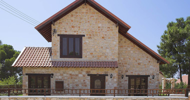 For sale Stunning Four-Bedroom Luxury House with Swimming Pool in Souni, Reduced 5% VAT