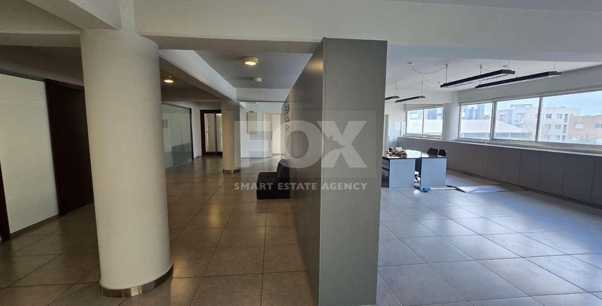 Spacious 500m2 Office in Tsiflikoudia For Rent