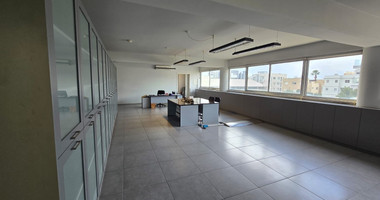 Spacious 500m2 Office in Tsiflikoudia For Rent