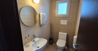 Office for Rent Agia Filaxi Spacious and Bright