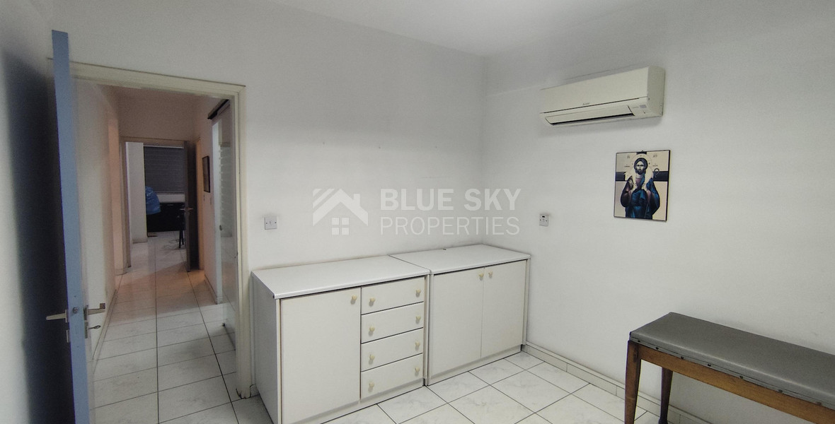 Office for rent in Agia Zoni, Limassol