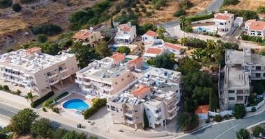 Studio Apartment for Sale in Peyia Village, Paphos – Title Deed Available