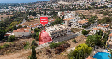 Three-Bedroom Semi-Detached House for Sale in Peyia, Paphos District