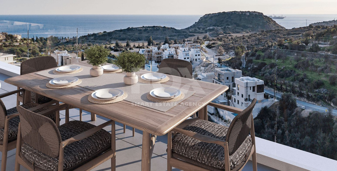 Spacious Four-Bedroom Penthouse with private Roof Garden Near Amathus, Limassol