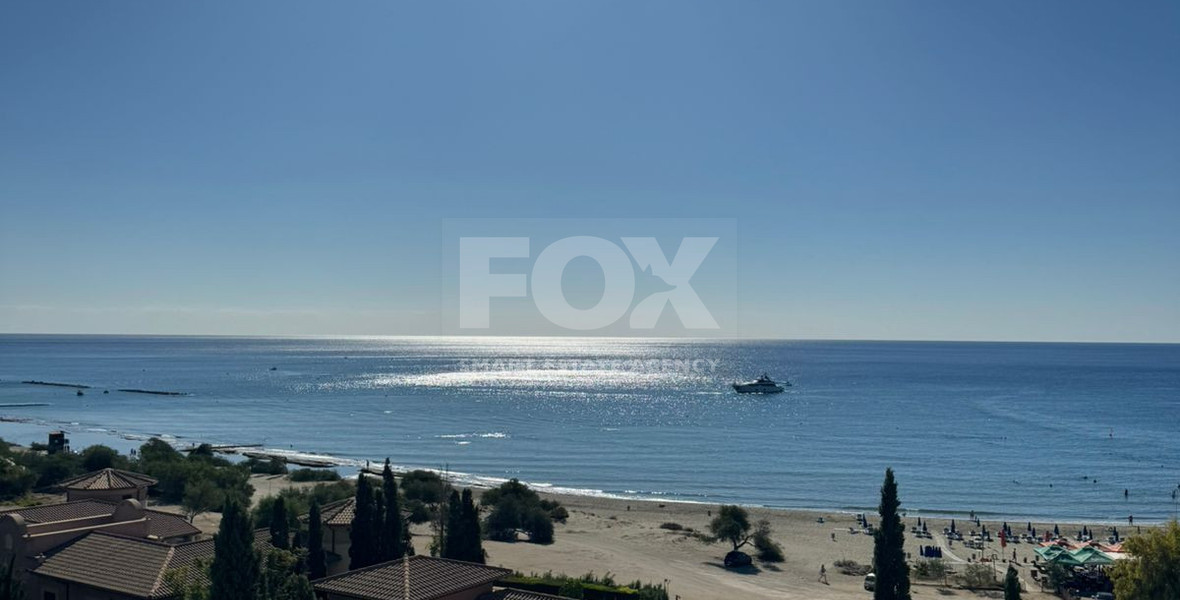 Prestigious two-bedroom apartment for sale in Pyrgos tourist area