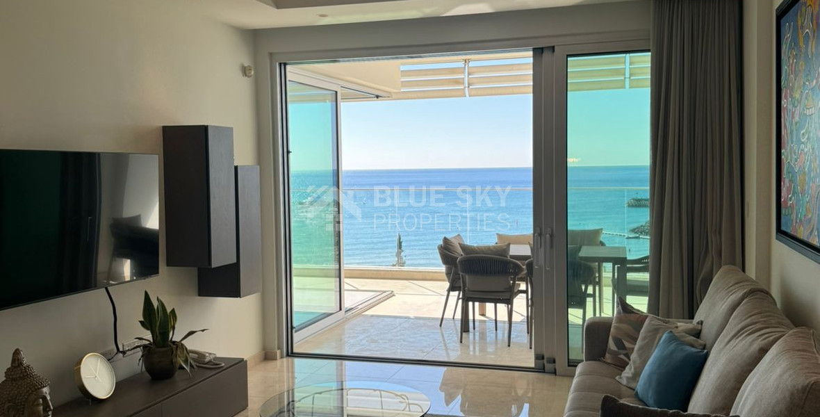 Prestigious two-bedroom apartment for sale in Pyrgos tourist area