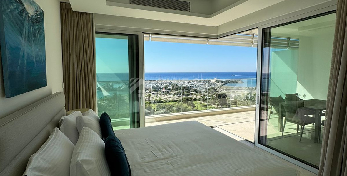 Prestigious two-bedroom apartment for sale in Pyrgos tourist area