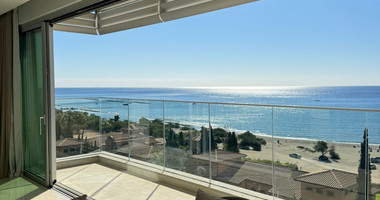 Prestigious two-bedroom apartment for sale in Pyrgos tourist area
