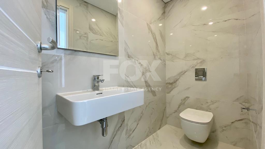 Spacious 3-Bedroom Penthouse with Rooftop Terrace & Mountain Views For Sale in Germasogeia,  Limassol