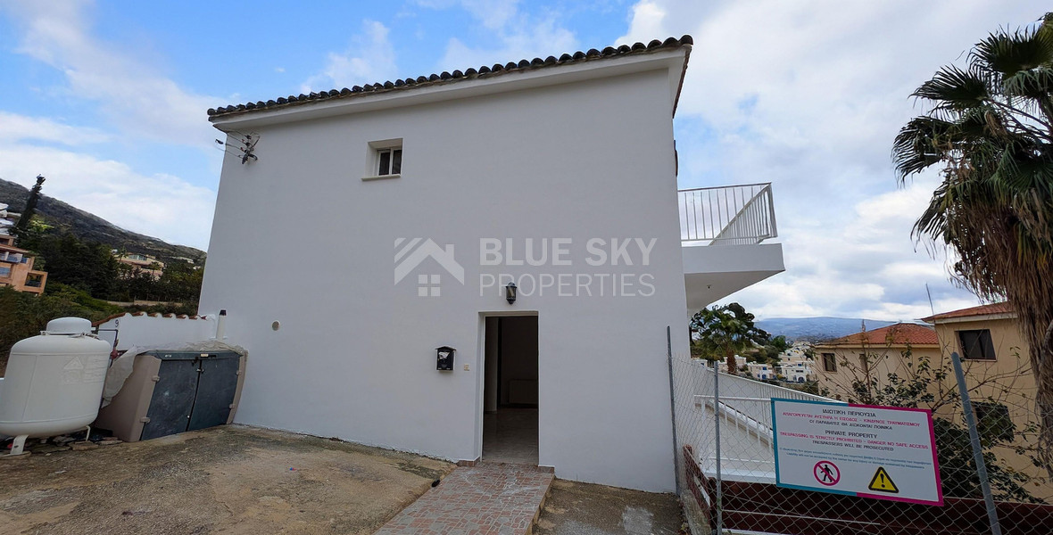 Three bedroom , two storey semi deatached house in Tala , Paphos