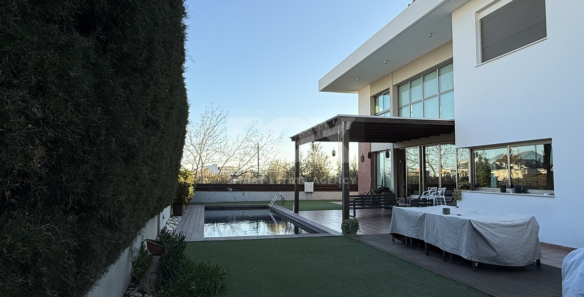 For Rent Elegant four-Bedroom Bespoke Residence in Agios Athanasios below the highway within walking distance to all amenities and easy access to schools.