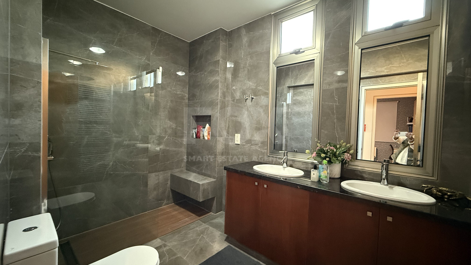 For Rent Elegant four-Bedroom Bespoke Residence in Agios Athanasios below the highway within walking distance to all amenities and easy access to schools.