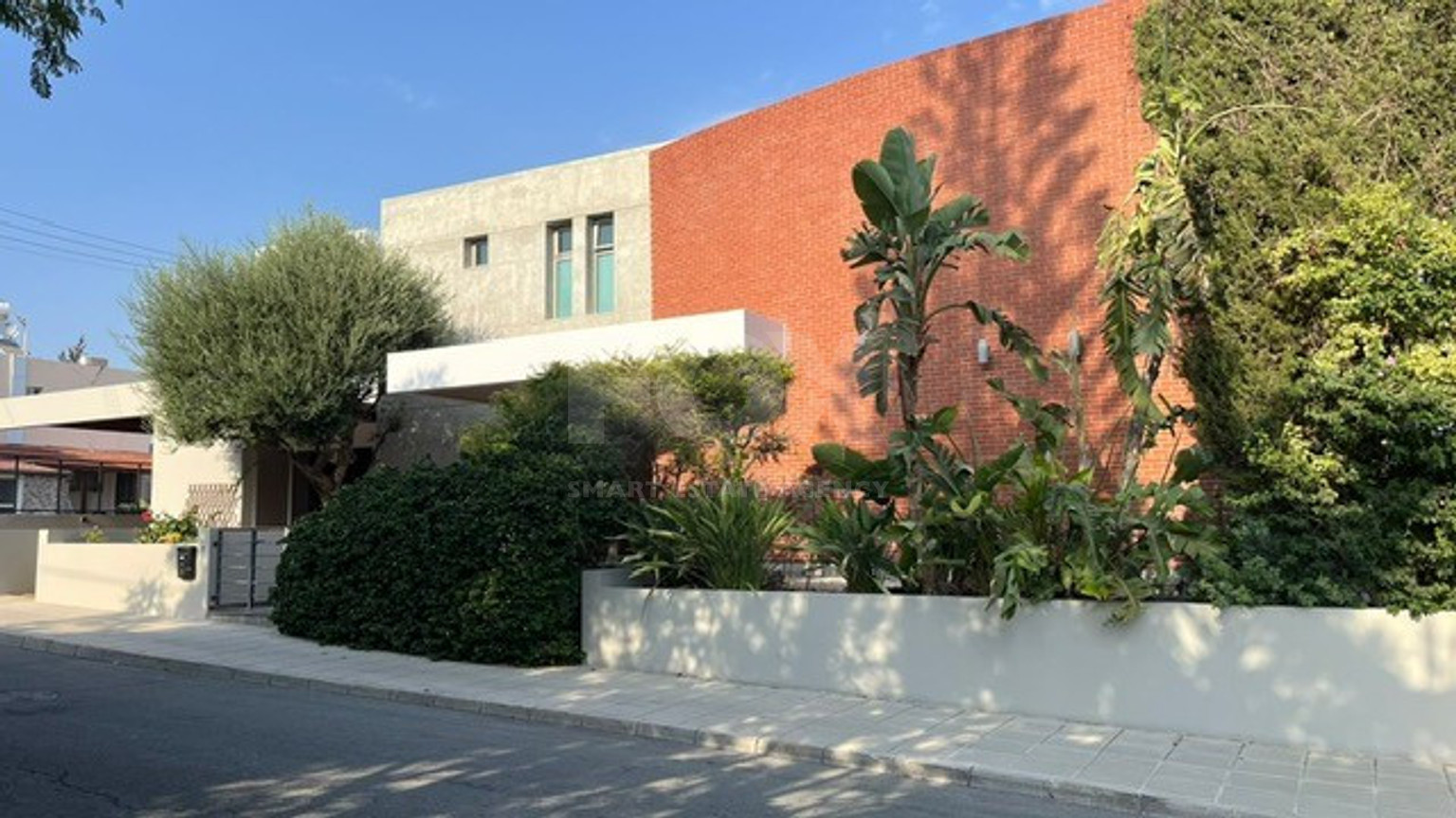 For Rent Elegant four-Bedroom Bespoke Residence in Agios Athanasios below the highway within walking distance to all amenities and easy access to schools.